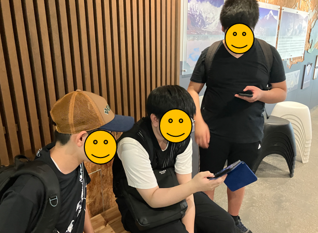 課外活動　写真見せ合い