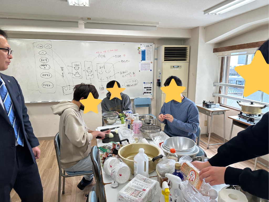 仙台にあるフリースクール、クラーク国際中等部仙台キャンパスの調理実習の授業です。