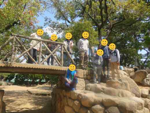 兵庫県にあるフリースクール、クラーク国際中等部芦屋キャンパスの課外活動の様子