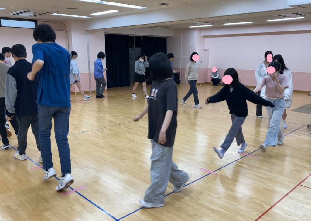 東京にあるフリースクール、クラーク国際中等部東京キャンパスの特別授業の様子