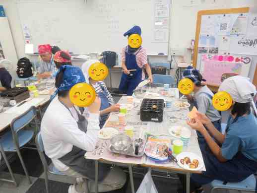 兵庫県にあるフリースクール、クラーク国際中等部芦屋キャンパスの特別活動の様子