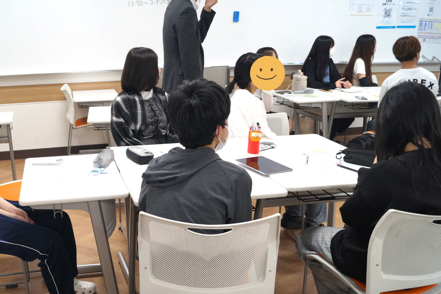 名古屋にあるフリースクール、クラーク国際中等部名古屋キャンパスの授業の様子
