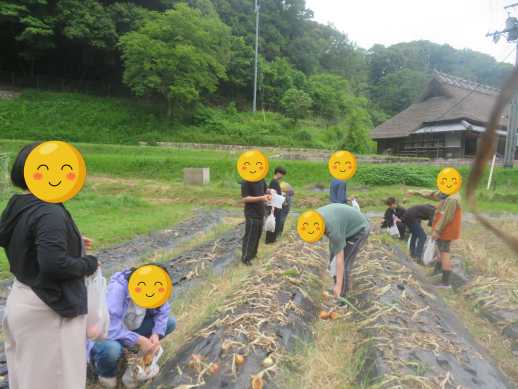 兵庫県にあるフリースクール、クラーク国際中等部芦屋キャンパスの課外活動の様子