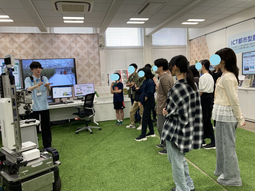 東京にあるフリースクール、クラーク国際中等部東京キャンパスの課外活動の様子