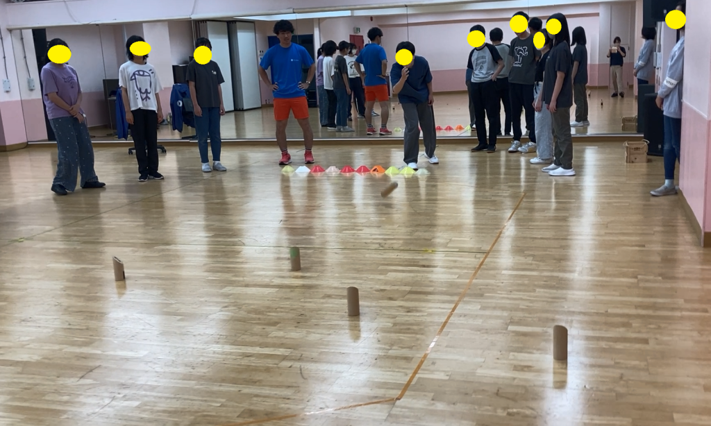 東京にあるフリースクール、クラーク国際中等部東京キャンパスの授業の様子