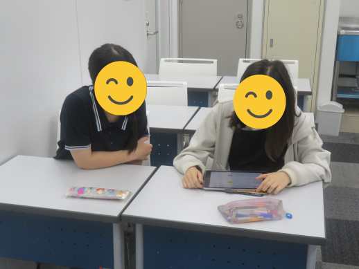 兵庫県にあるフリースクール、クラーク国際中等部芦屋キャンパスのピア製作の様子