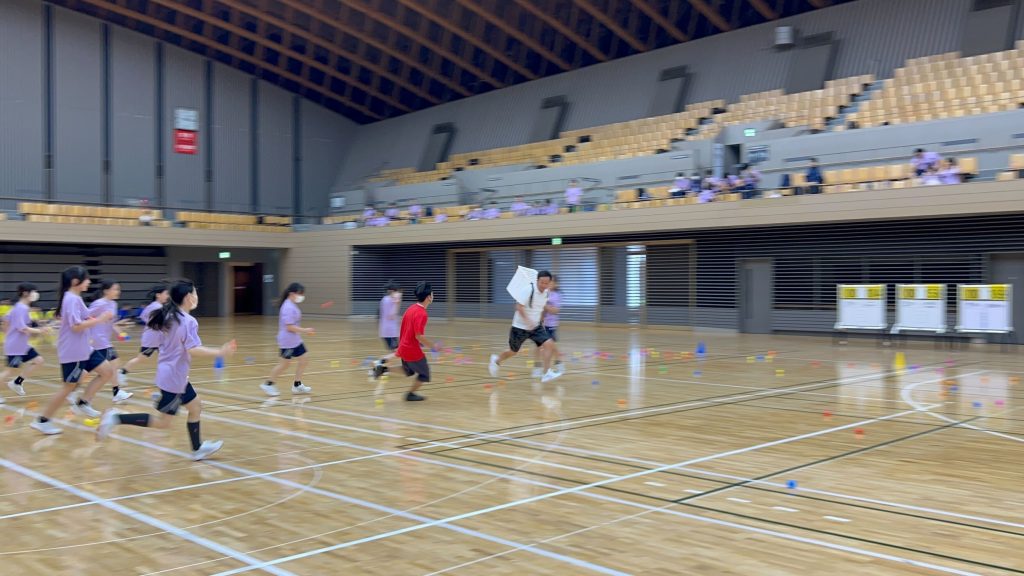 埼玉県所沢市にあるフリースクール、クラーク国際中等部所沢キャンパスの体育祭の様子