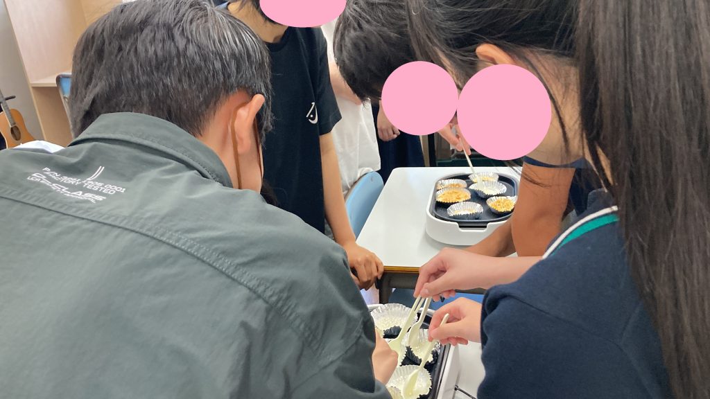 東京にあるフリースクール、クラーク国際中等部東京キャンパスの授業の様子