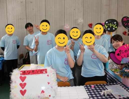 兵庫県にあるフリースクール、クラーク国際中等部芦屋キャンパスの文化祭の様子