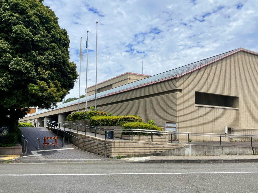 静岡にあるフリースクール、クラーク国際中等部静岡キャンパスの課外活動、美術館鑑賞