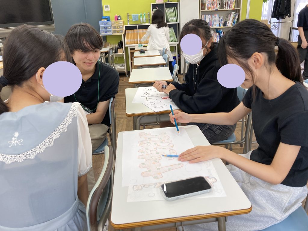 東京にあるフリースクール、クラーク国際中等部東京キャンパスの親子で夏フェスの様子