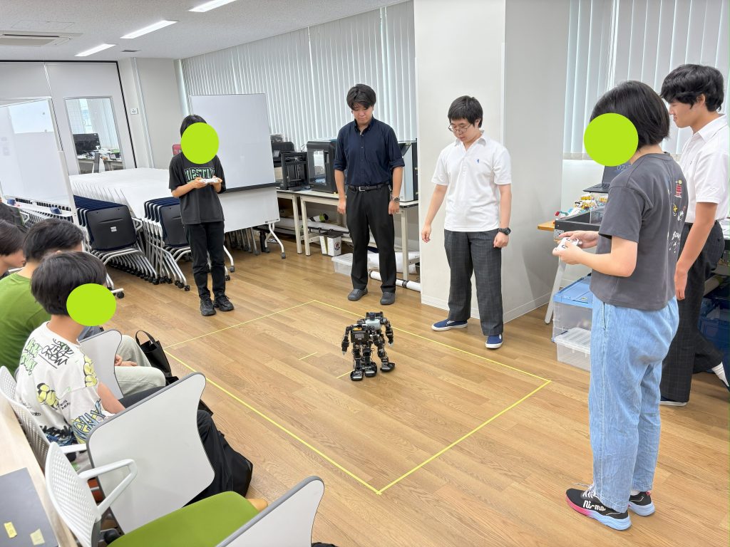 東京にあるフリースクール、クラーク国際中等部東京キャンパスの授業の様子