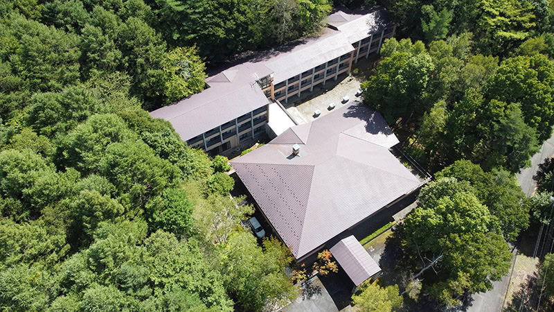 クラーク国際中等部　長野県諏訪郡富士見町にある「富士見スコレー」で宿泊行事をする