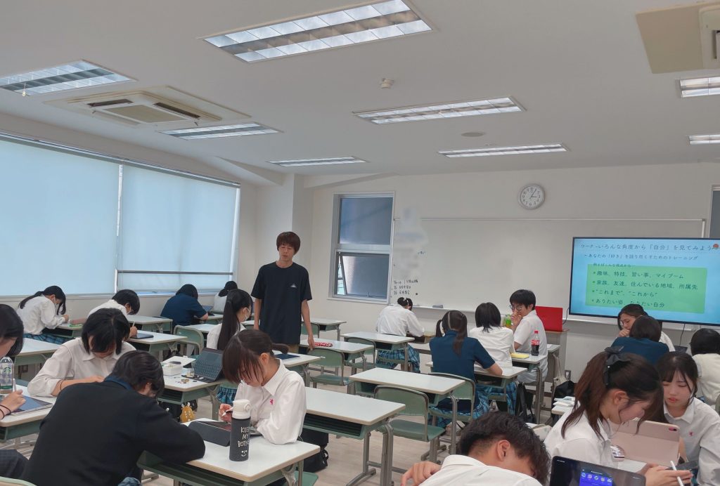 静岡にあるフリースクール、クラーク国際中等部静岡キャンパス、高校授業見学