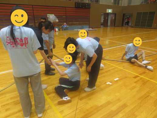 兵庫県にあるフリースクール、クラーク国際中等部芦屋キャンパスの体育祭の様子