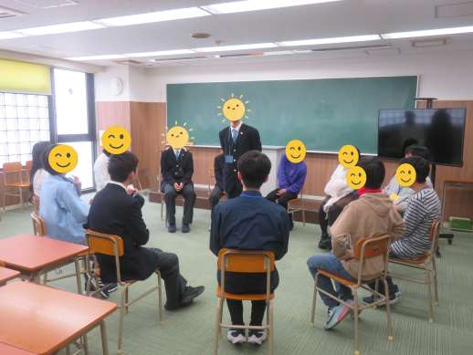 兵庫県にあるフリースクール、クラーク国際中等部芦屋キャンパスのピア実習の様子