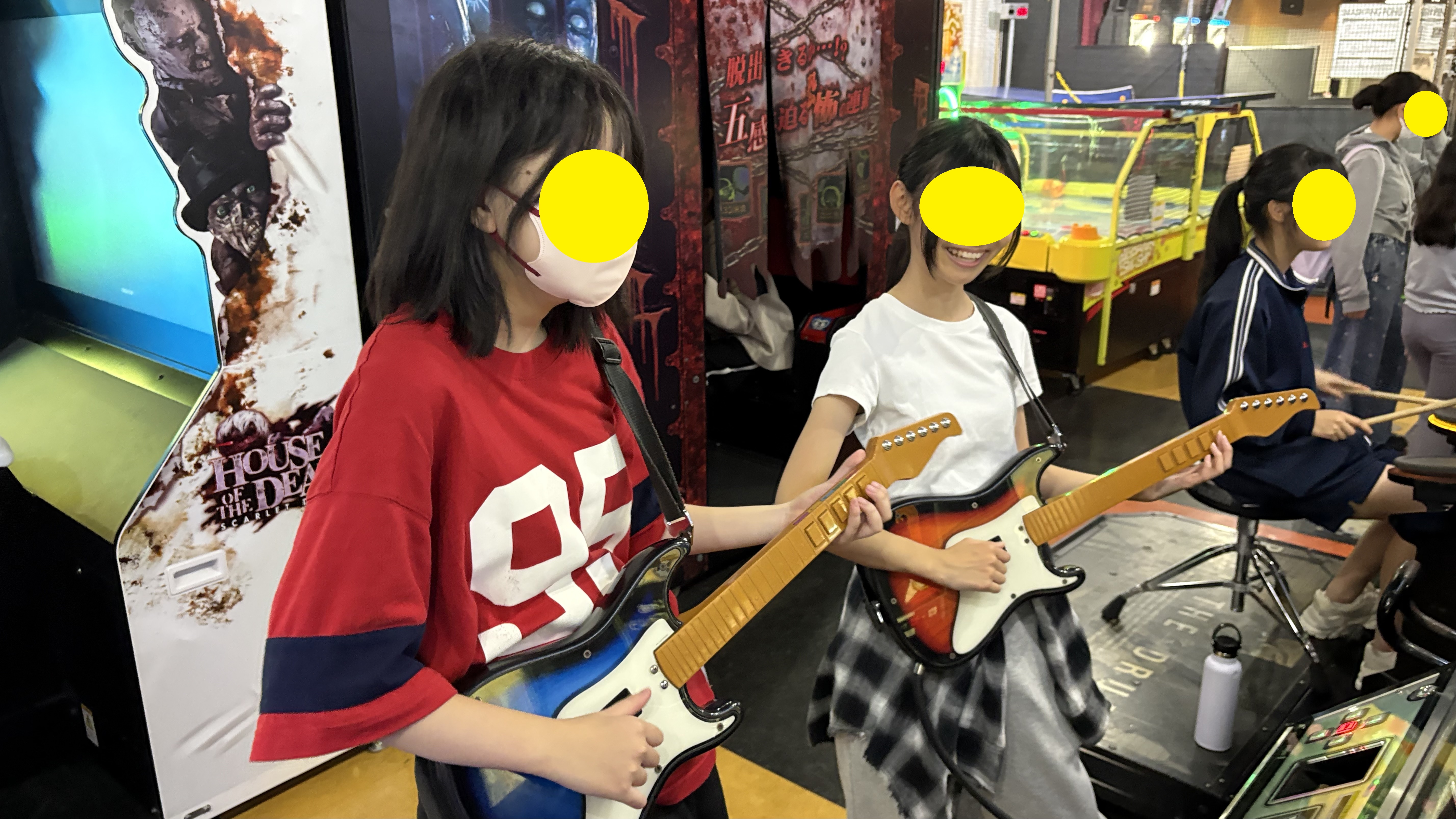 東京にあるフリースクール、クラーク国際中等部東京キャンパスの課外活動スポッチャでの様子