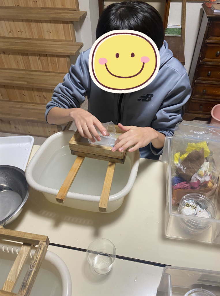 決めた素材が浮かないよう調整中