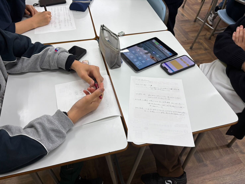 東京にあるフリースクール、クラーク国際中等部東京キャンパスの授業の様子