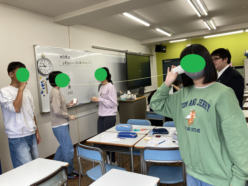 東京にあるフリースクール、クラーク国際中等部東京キャンパスの授業の様子