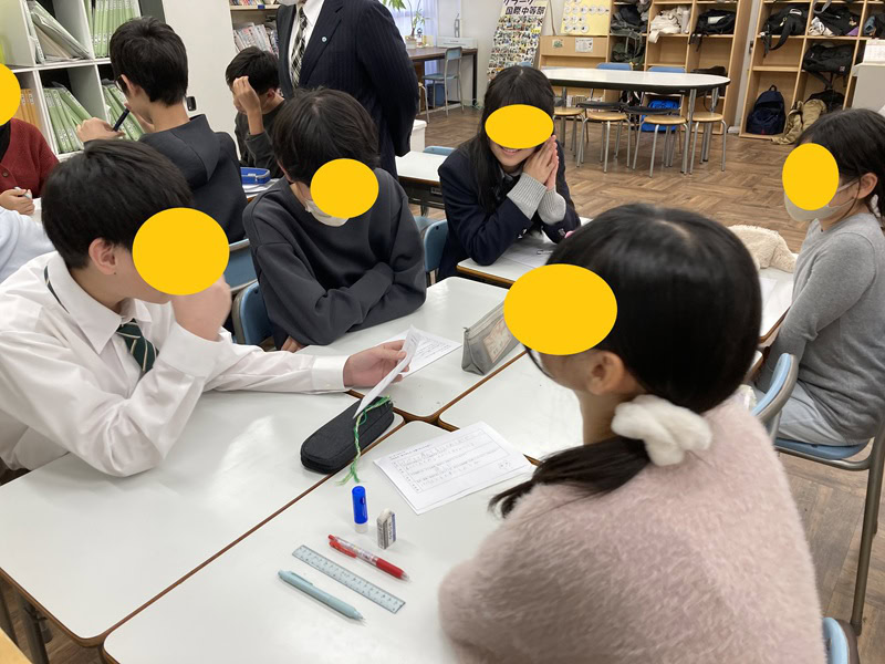 東京にあるフリースクール、クラーク国際中等部東京キャンパスの授業の様子