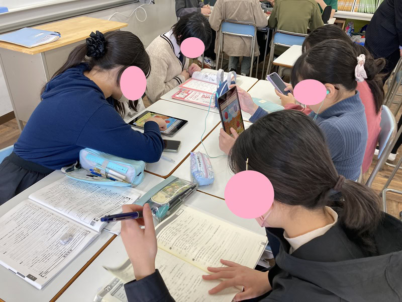 東京にあるフリースクール、クラーク国際中等部東京キャンパスの授業の様子