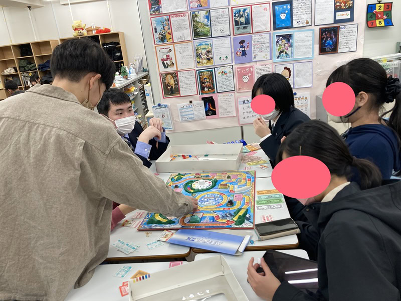 東京にあるフリースクール、クラーク国際中等部東京キャンパスの授業の様子