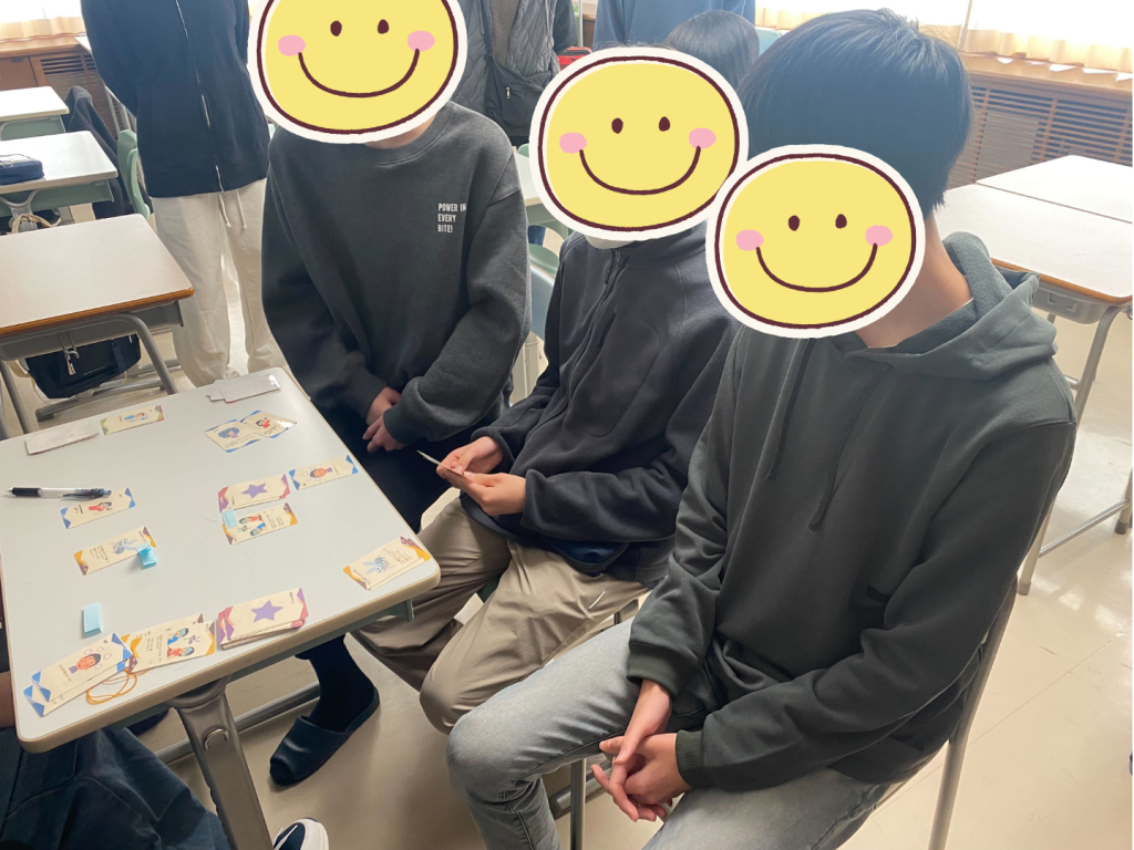 チーム戦でカードゲームに挑戦