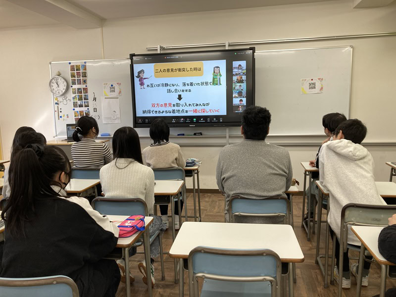 東京にあるフリースクール、クラーク国際中等部東京キャンパスの授業の様子