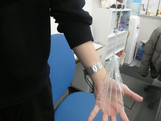 兵庫県にあるフリースクール、クラーク国際中等部芦屋キャンパスの心理学の授業の様子