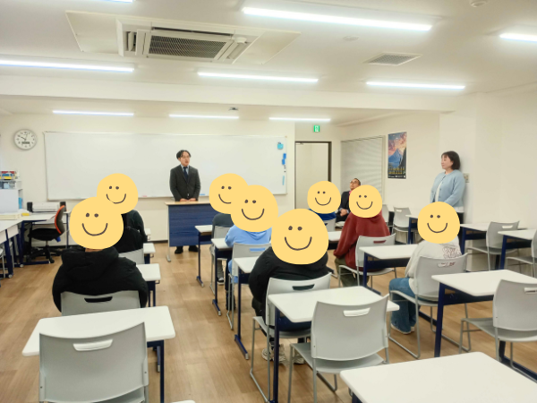 大阪にあるフリースクール、クラーク国際中等部大阪天王寺キャンパス、3学期始業式の様子、全校集会、清掃、掃除、