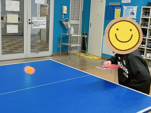 静岡にあるフリースクール、クラーク国際中等部静岡キャンパスの卓球の様子、クラーク国際中等部静岡キャンパスの課外体育