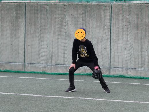 兵庫県にあるフリースクール、クラーク国際中等部芦屋キャンパスの体育の授業の様子