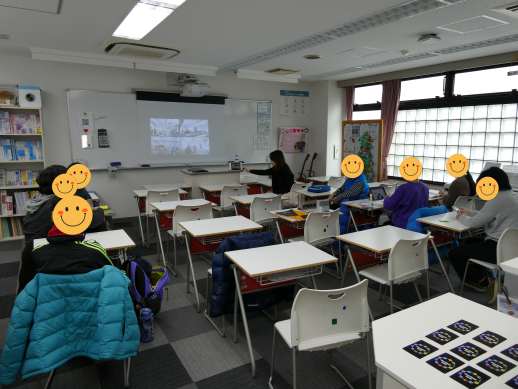 兵庫県にあるフリースクール、クラーク国際中等部芦屋キャンパスの交流会の様子