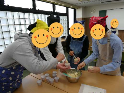 兵庫県にあるフリースクール、クラーク国際中等部芦屋キャンパスの特別授業の様子