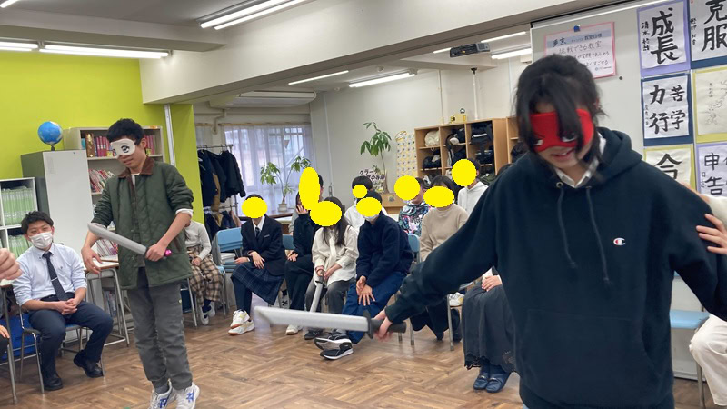 東京にあるフリースクール、クラーク国際中等部東京キャンパスの授業の様子