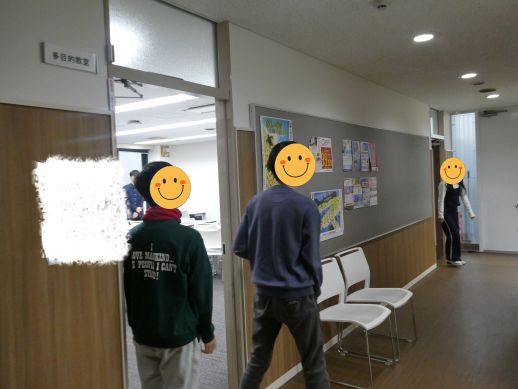 兵庫県にあるフリースクール、クラーク国際中等部芦屋キャンパスのピア実習の授業の様子