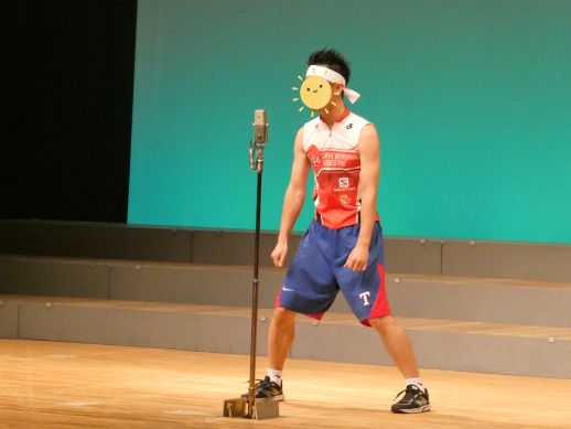 兵庫県にあるフリースクール、クラーク国際中等部芦屋キャンパスの特別授業の様子