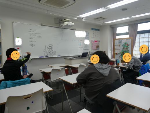 兵庫県にあるフリースクール、クラーク国際中等部芦屋キャンパスの数学の授業の様子
