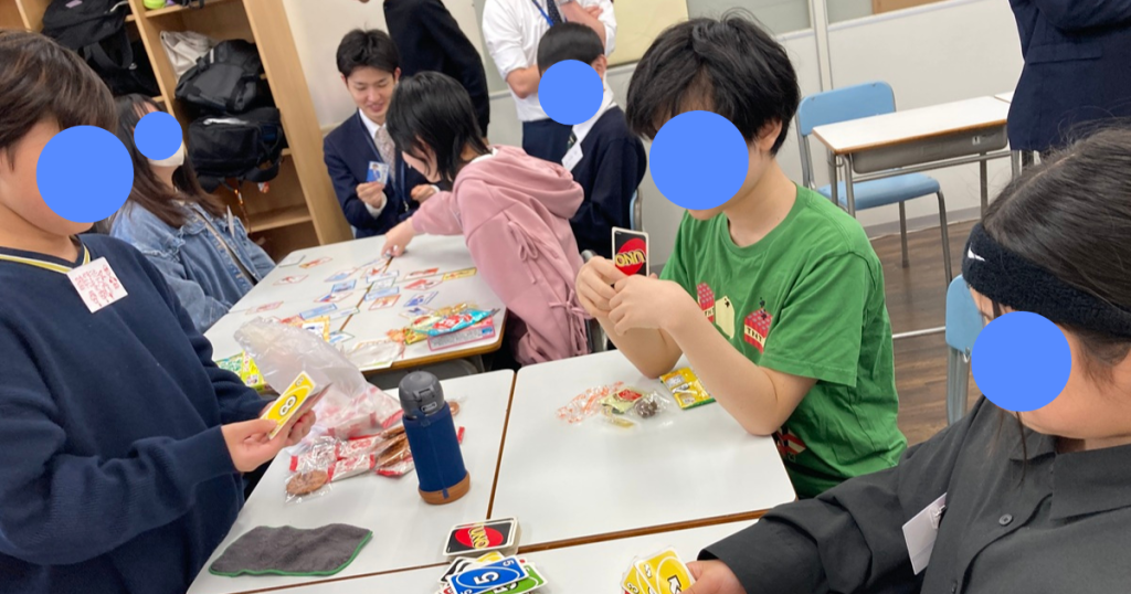 東京にあるフリースクール、クラーク国際中等部東京キャンパスの授業の様子