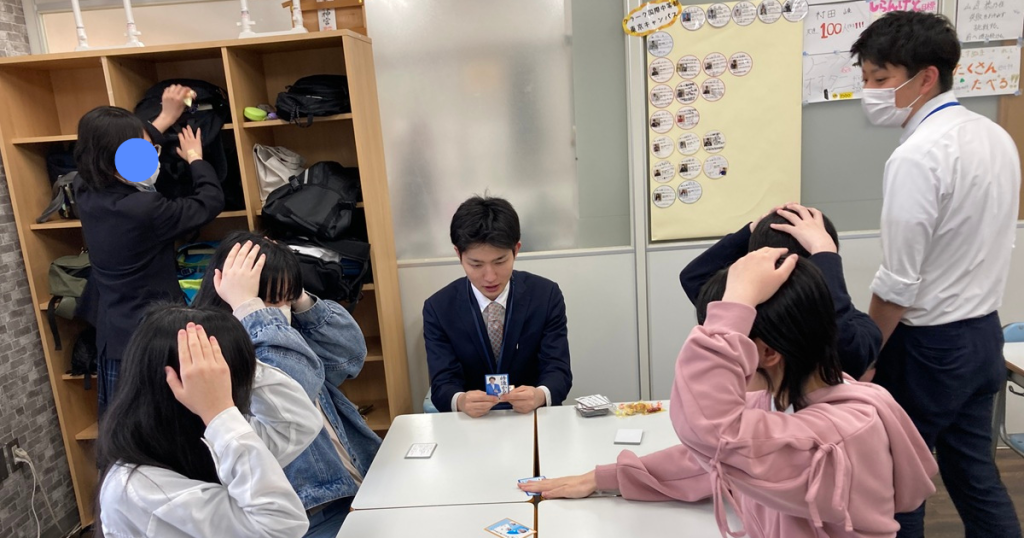 東京にあるフリースクール、クラーク国際中等部東京キャンパスの授業の様子