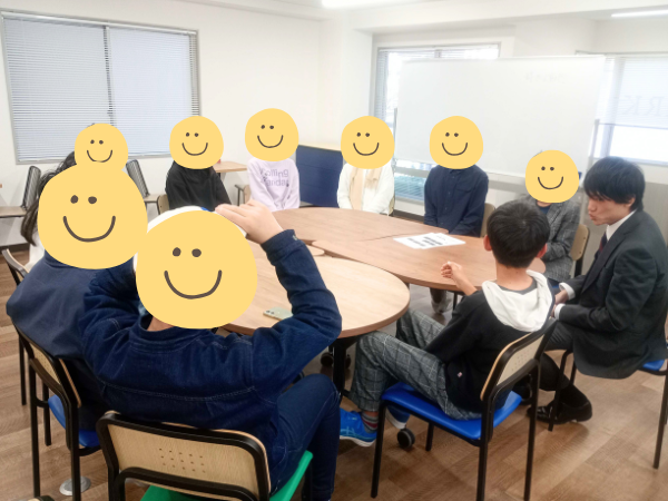 大阪にあるフリースクール、クラーク国際中等部、大阪天王寺キャンパス、始業式の様子、