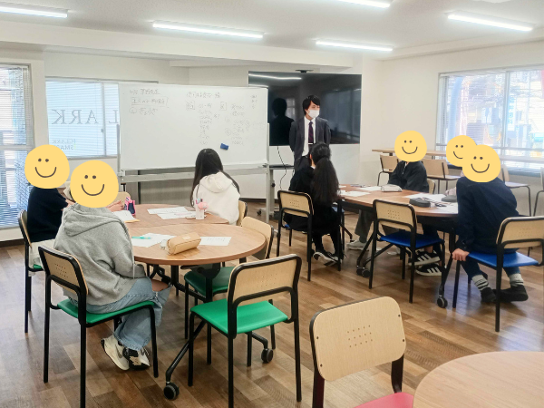 大阪にあるフリースクール、クラーク国際中等部大阪天王寺キャンパス、調理実習、注文の多いキャンパス長、注文の多い料理店、続編、餃子、