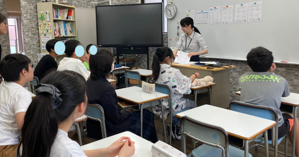 東京にあるフリースクール、クラーク国際中等部東京キャンパスの授業の様子