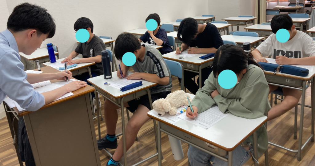 東京にあるフリースクール、クラーク国際中等部東京キャンパスの授業の様子