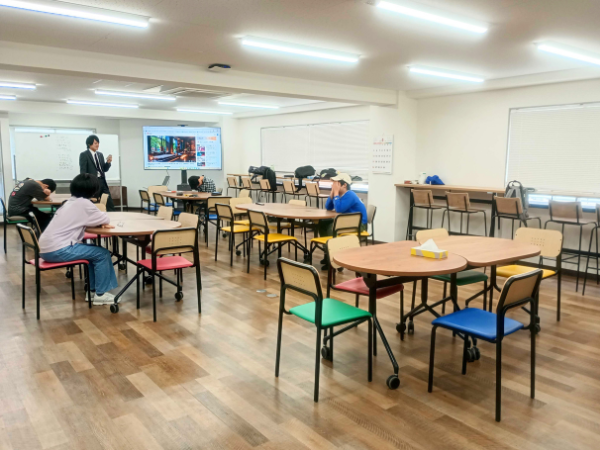 大阪にあるフリースクール、クラーク国際中等部大阪天王寺キャンパス、フリータイム、人狼ゲーム、