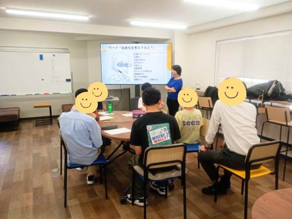 大阪にあるフリースクール、クラーク国際中等部大阪天王寺キャンパス、SST、ソーシャルスキルトレーニング、アイスブレイク、
