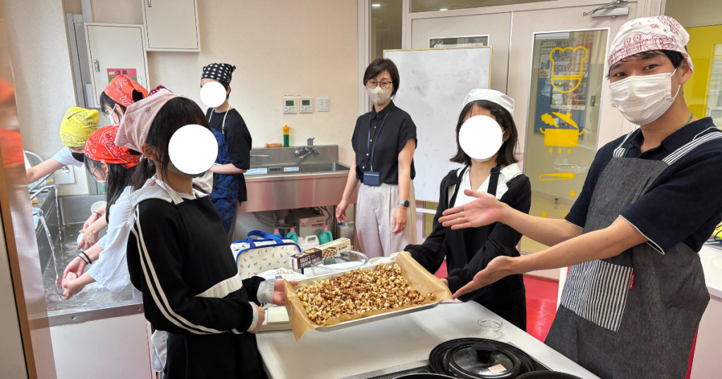 東京にあるフリースクール、クラーク国際中等部東京キャンパスの授業の様子