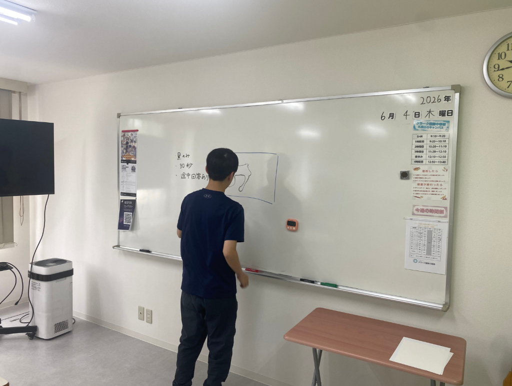 クラーク国際中等部　試作品を使ってゲームを体験
