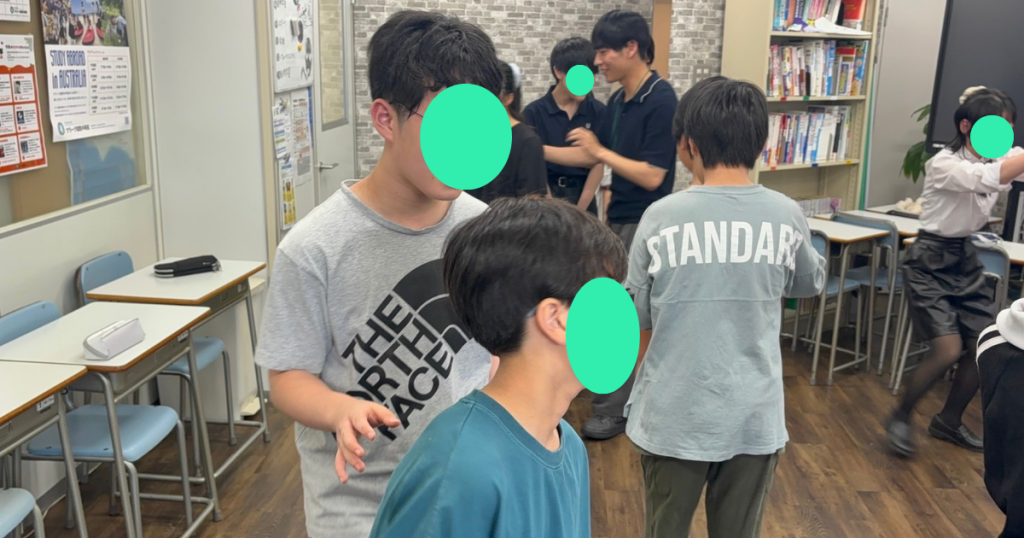 東京にあるフリースクール、クラーク国際中等部東京キャンパスの授業の様子